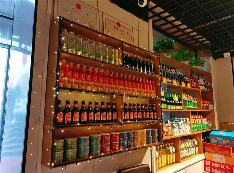 湖濱燒烤店外兌