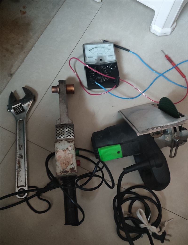 水鉆煙道反味水暖電工