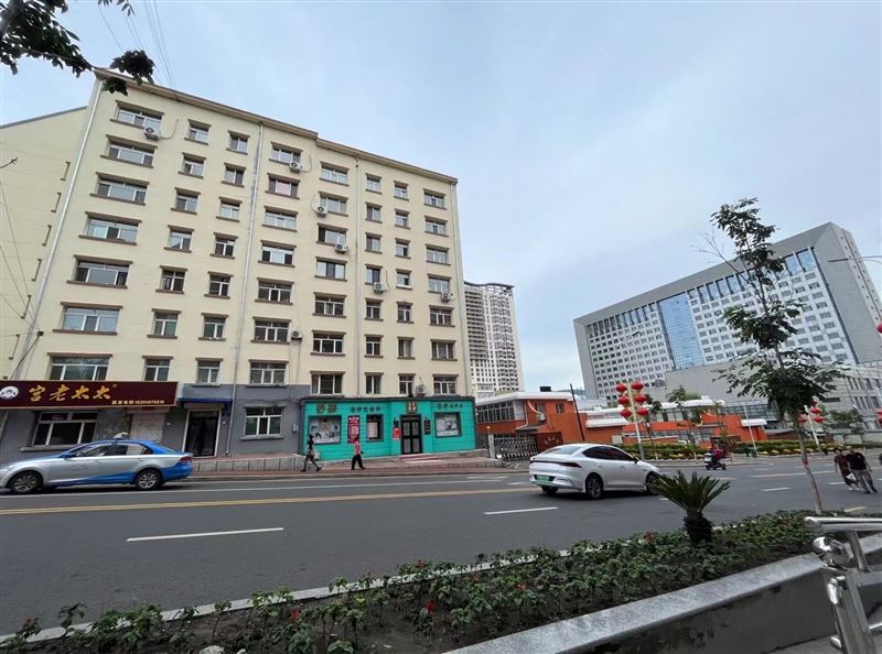 吉售市中心校區(qū)房黃金地段